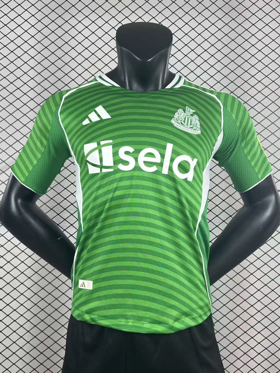 [25/26] Camisa Newcastle United