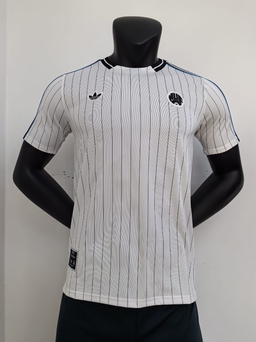 [25/26] Camisa Newcastle United FC